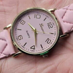 Geneva Women Wristwatch Fashion Faux Leather Quilted Strap Analog Quartz Watch